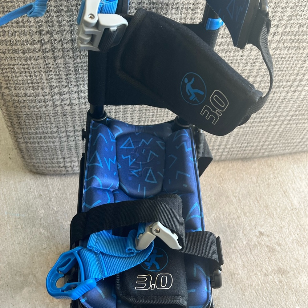 Blue and Black Knee Walker - Picture 6 of 7